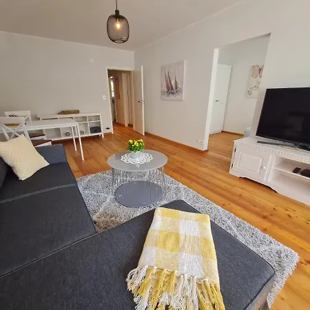 Wohnung Fleethoern - Zentral, Ruhig, Mit Parkplatz Und Balkon Kiel Exterior photo